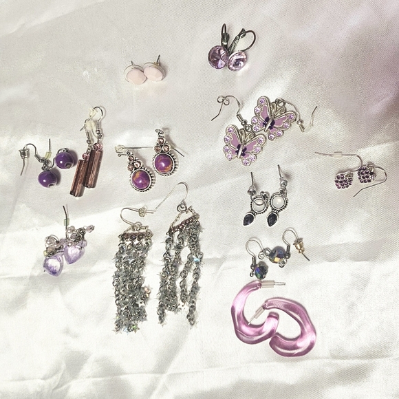 (12) Pairs 💜 Earring Collection - Picture 1 of 2